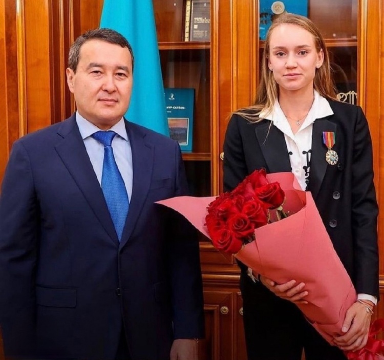 位更高大内 位更高大内