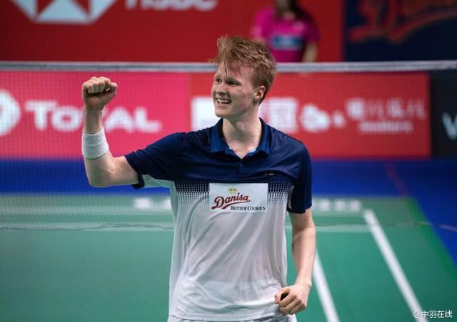 的中场核心 的中场核心