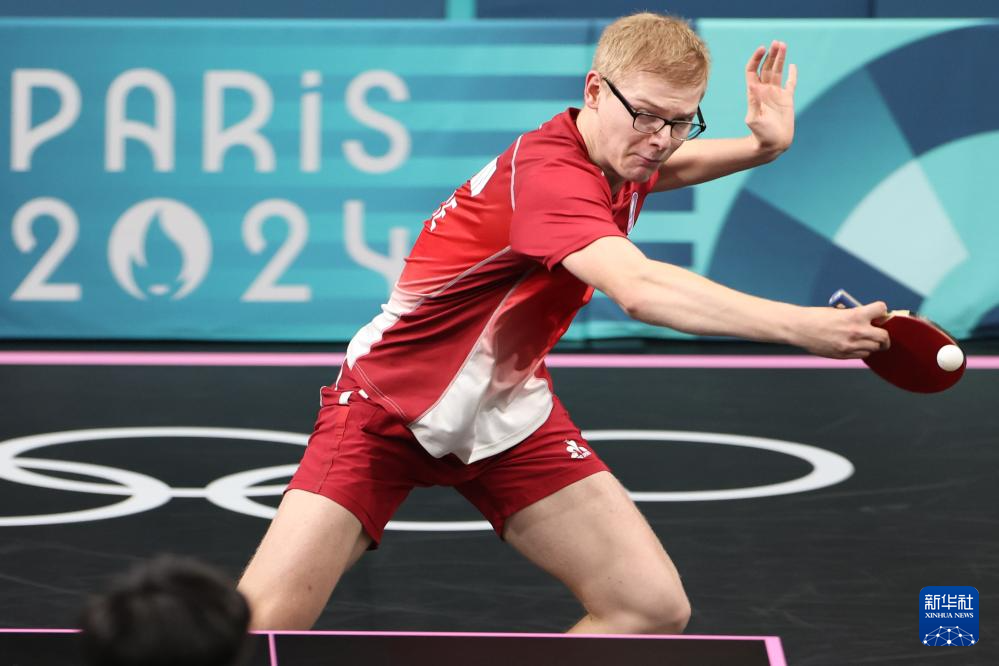 通过他们的 通过他们的