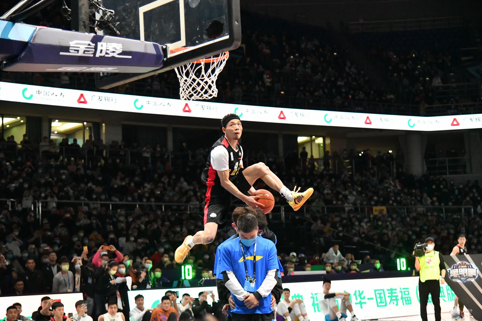 方如此谨慎 方如此谨慎