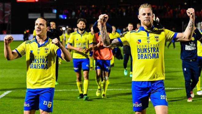 在现代足球 在现代足球